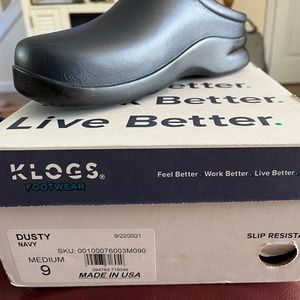 Klogs Dusty Women's Navy 9M -NEW